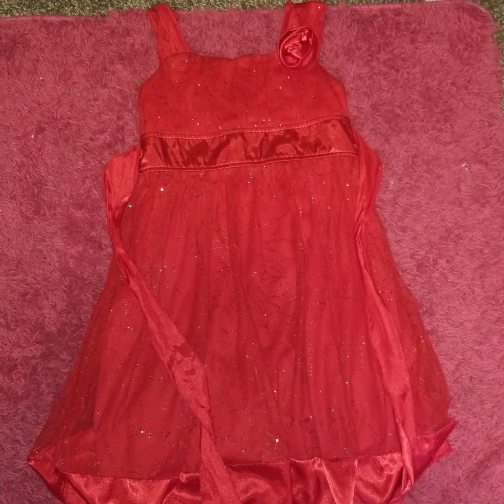 Girls cute red dress